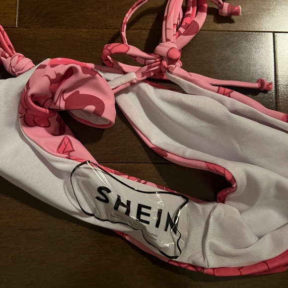 SHEIN tie bottoms and top bikini - Picture 3 of 4